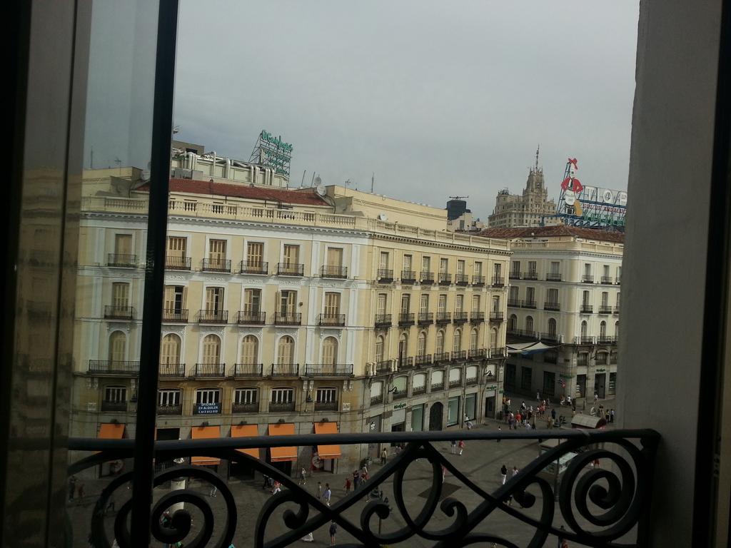 Apartamentos Sol Mayor Madrid Esterno foto